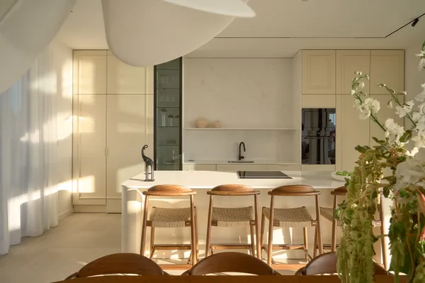 Kitchen dining area with pendant light